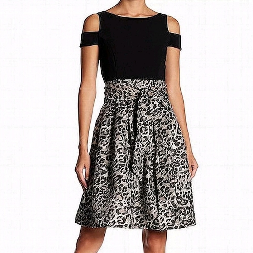 🍁TODAY ONLY🍁ELIZA J COLD SHOULDER DRESS🍁🍁